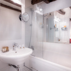 Hôtel Louis II in Paris, France from 649$, photos, reviews - zenhotels.com bathroom