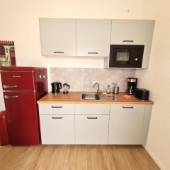 Burgunder helle und geräumige Ferienwohnung - Bild 11