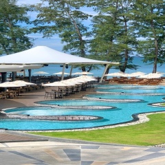 Amora Beach Resort Phuket - Bild 2