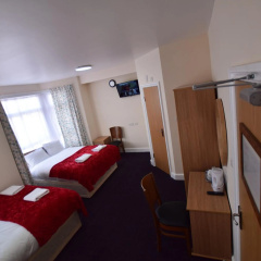 Woodlands Lodge Ilford thumbnail 21