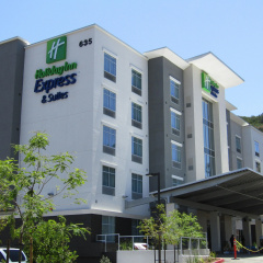 Holiday Inn Express & Suites San Diego - Mission Valley by IHG