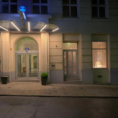 Starlight Suiten Hotel Renngasse - Bild 1