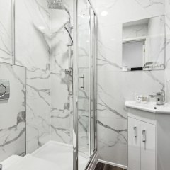 STH Sutherland Avenue Apartment thumbnail 2