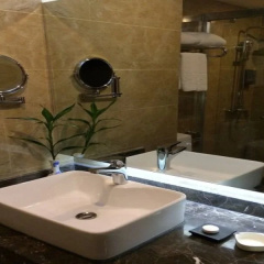 YJ International Hotel thumbnail 2