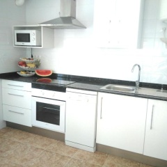 Wonderful, 100 meters from the beach. - Bild 11