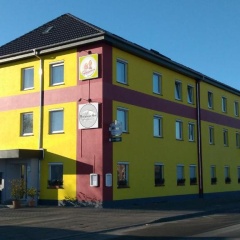 Rheinauer Hof - Das Hotel am Riedweg - Bild 1