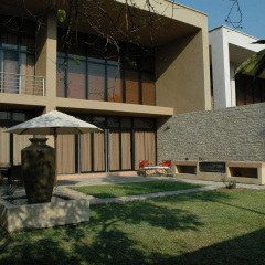 Roma Place