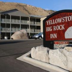 Yellowstone Big Rock Inn thumbnail 1