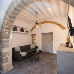 Old Town House thumbnail 12