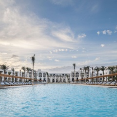 Serry Beach Resort - Bild 13