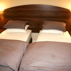 The Railway Tavern Hotel thumbnail 4