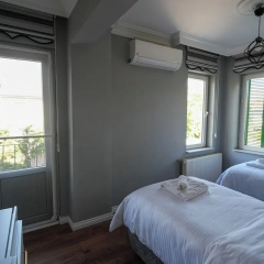 Yeşil Panjurlu Villa Otel - Bild 3