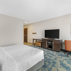 Hampton Inn & Suites Bend thumbnail 39