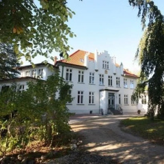 Herrenhaus Hohewarte - Bild 1