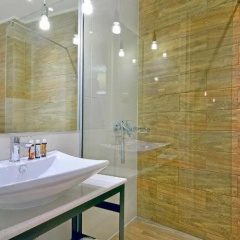 Z Hotel thumbnail 6