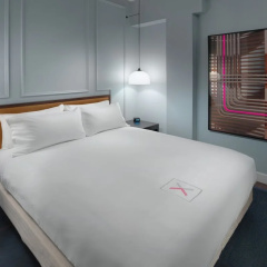 Axiom Hotel thumbnail 4