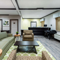 Super 8 by Wyndham Colorado City thumbnail 10
