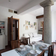 Charming Navigli thumbnail 3
