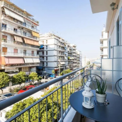 Neoclassical apartment with 3 bedrooms in Piraeus - Bild 7