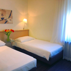 Hotel Neufeld - Bild 1