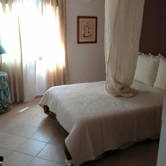 Erike Guest House thumbnail 3