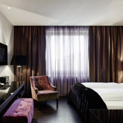Roomers Frankfurt Central, Autograph Collection - Bild 3