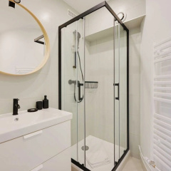 Bright, Modern Studio for 2P - La Defense - Bild 7