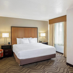 La Quinta Inn & Suites by Wyndham Las Vegas Red Rock - Bild 5