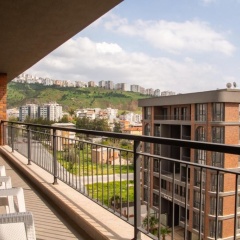Spacious and Furnished Flat with Balcony in Izmir - Bild 6