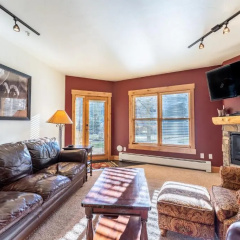 Tenderfoot Lodge by Summit County Mountain Retreats thumbnail 3