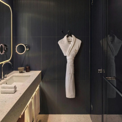 Dorothea Hotel, Budapest, Autograph Collection - Bild 10