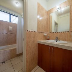 Hotel de Santa Maria in Chichicastenango, Guatemala from 92$, photos, reviews - zenhotels.com bathroom photo 3