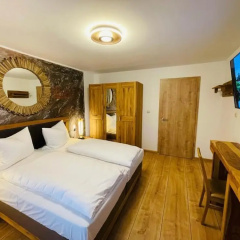 Hotel Restaurant Unikat - Bild 3