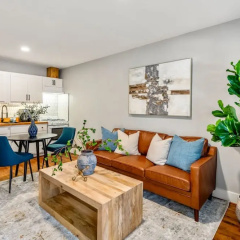 Stylish Studio Near Downtown Attractions