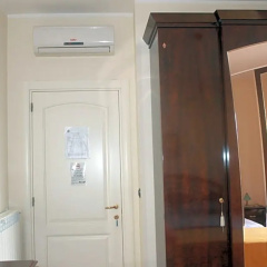 BB Julia thumbnail 3