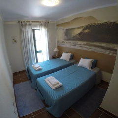 Supertubos Beach Hostel thumbnail 6