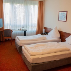 Hotel Alpha - Bild 2