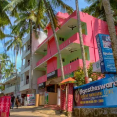 Shirleys Beach Hotel thumbnail 44