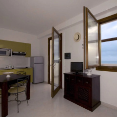 Kuddie Rosse Eco-Friendly Residence thumbnail 3
