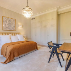 Luxury Mansion With Garden in Heart of Neuilly - Bild 5