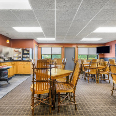 Super 8 by Wyndham Eveleth thumbnail 27