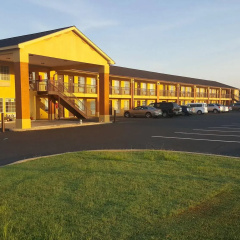 Executive Inn thumbnail 11