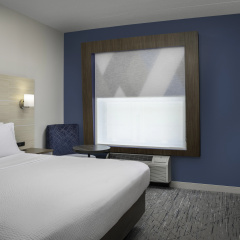 Holiday Inn Express & Suites Pittsburgh North Shore by IHG thumbnail 6