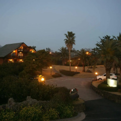 Sunny Day Jeju Pension thumbnail 40