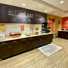 Hampton Inn & Suites Deland thumbnail 34