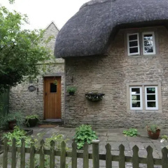 Thatch cottage thumbnail 8