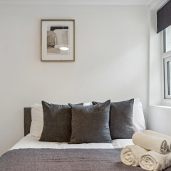 STH Sutherland Avenue Apartment thumbnail 9