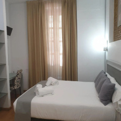 Hotel y Apartamentos Doña Lola - Bild 9