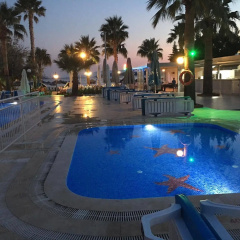 Nagi Beach Hotel - Bild 13