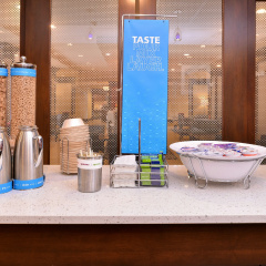 Hampton Inn Rome thumbnail 41